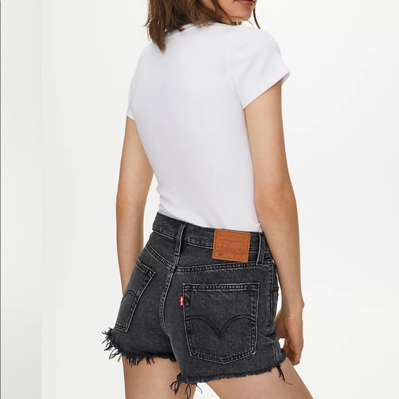 Levi’s 501 Distressed Denim Short Size 27 - Picture 4 of 5